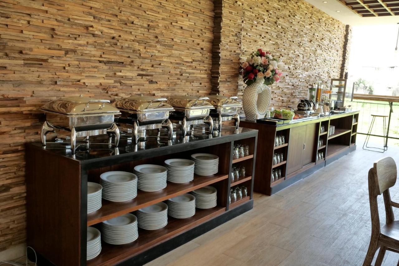 Hotel Tirtha Khayangan Canggu Esterno foto