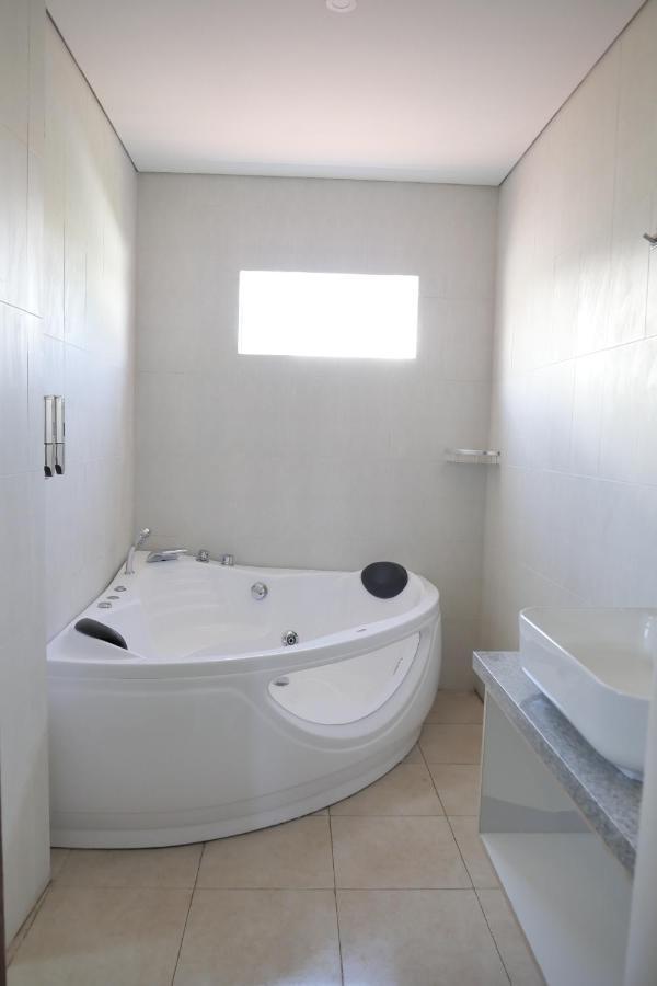 Hotel Tirtha Khayangan Canggu Esterno foto
